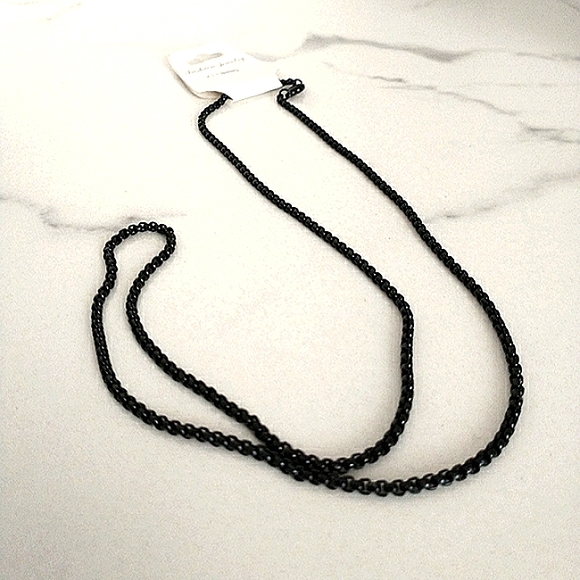 Folding Chair Statement Necklace Cellphone Holder or Desk Accessory I.Y.K.Y.K - Picture 3 of 13